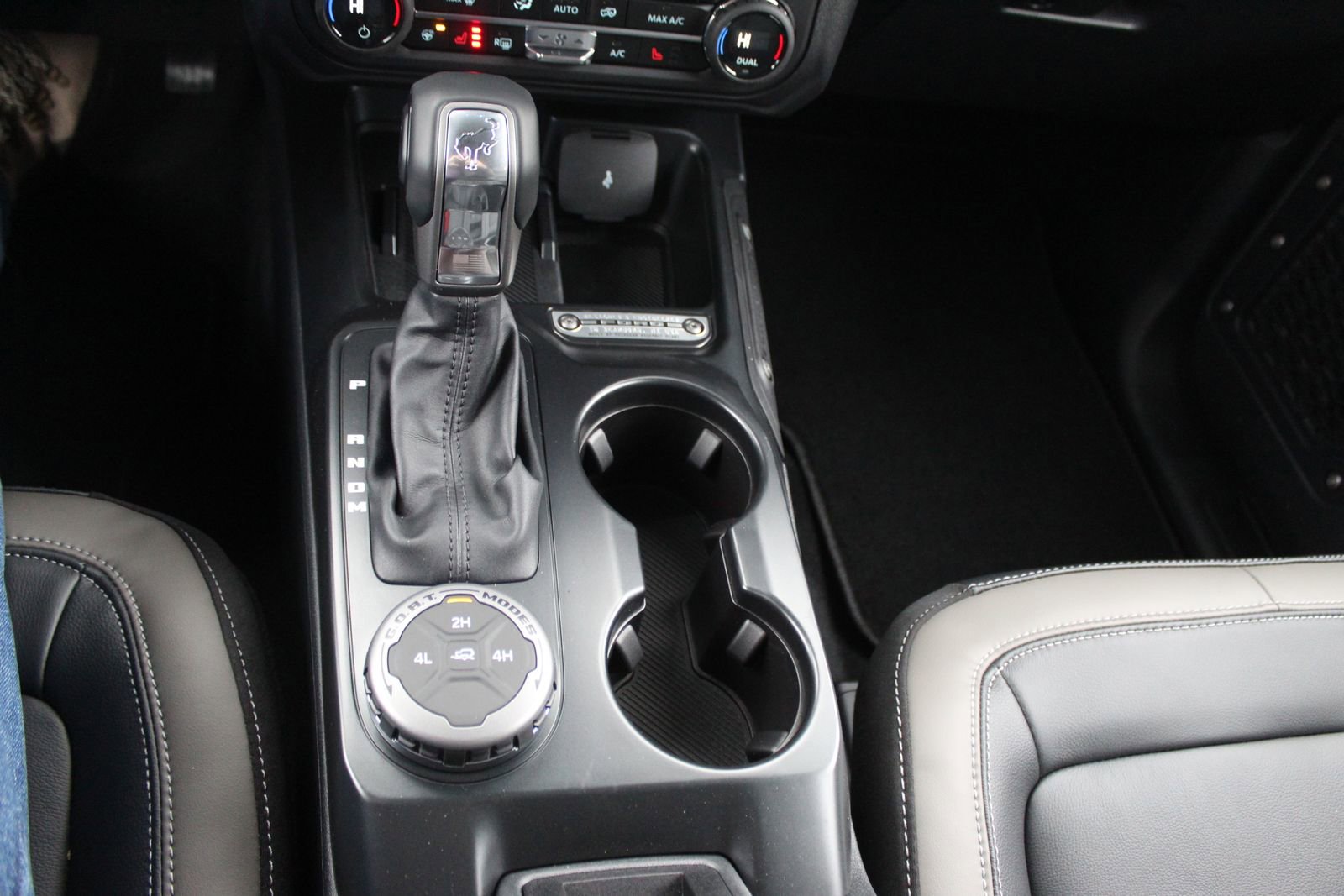 New 2025 Ford Bronco Outer Banks image 26