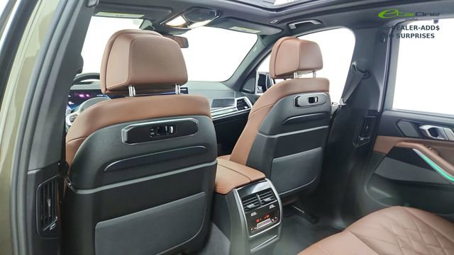 Used 2025 BMW X5 M60i AWD/4WD image 32