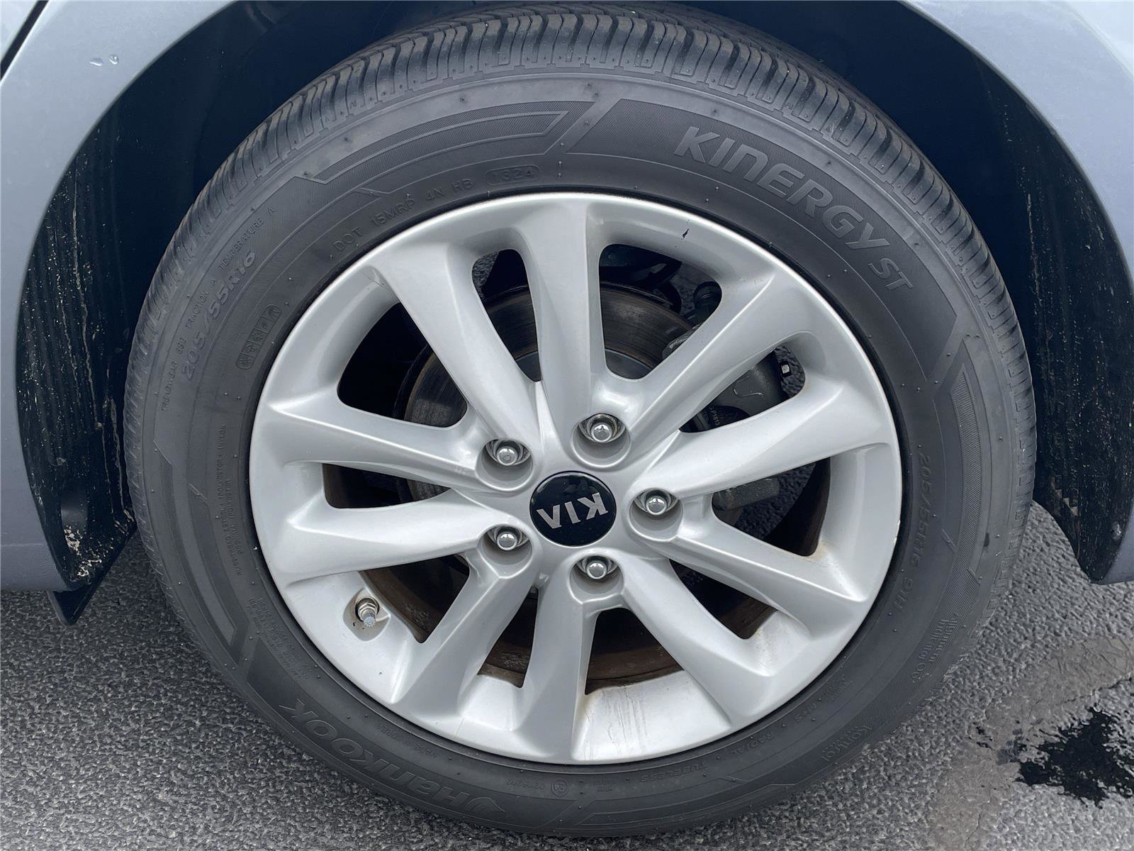 Used 2017 Kia Forte S FWD image 11