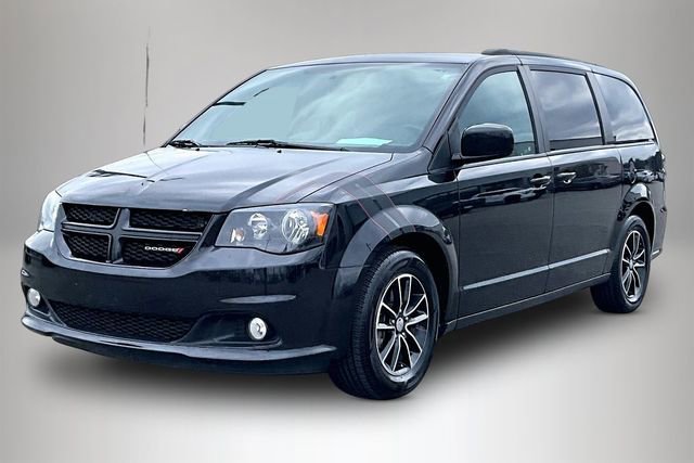 Used 2018 Dodge Grand Caravan GT image 2
