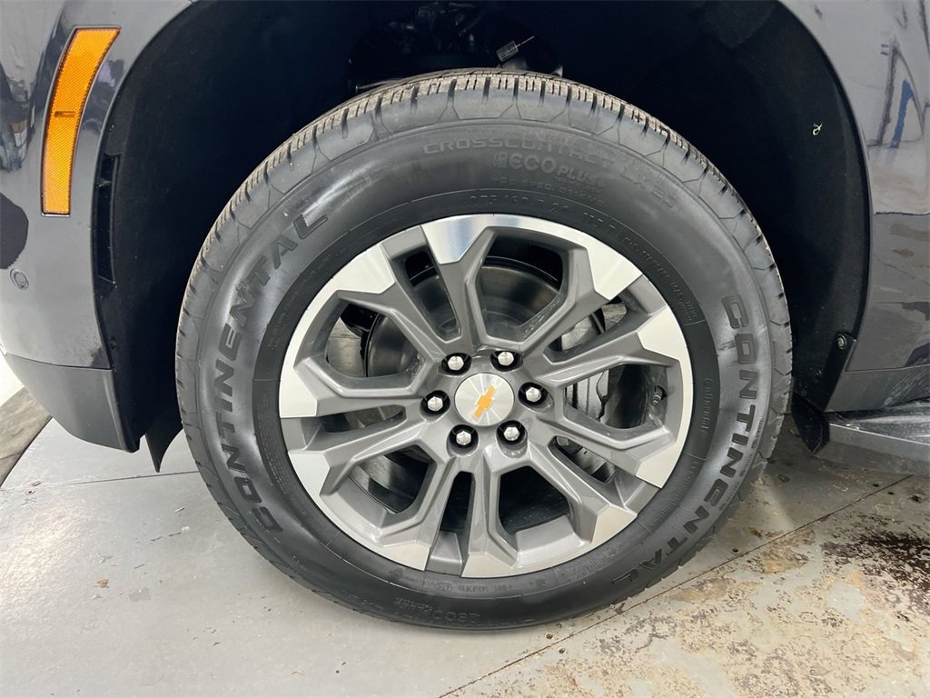 New 2026 Chevrolet Suburban LT image 26