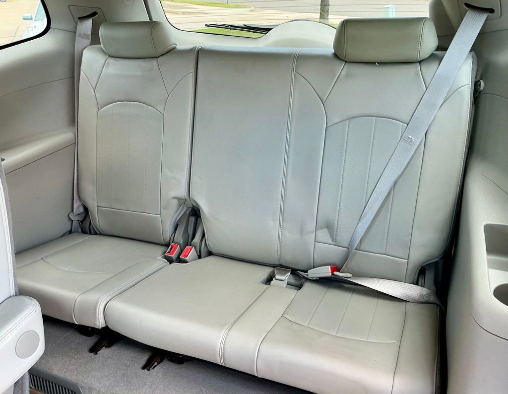 Used 2014 Buick Enclave Leather image 28