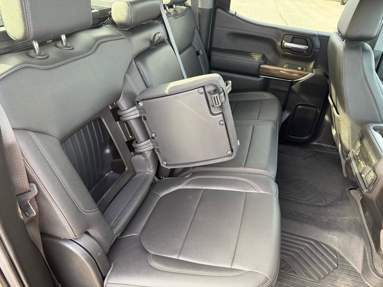 Used 2021 Chevrolet Silverado 1500 RST image 18