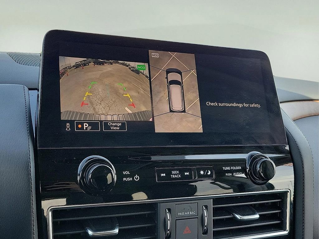 Used 2024 Nissan Armada SL w/ Captain's Chairs Package image 16