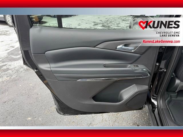 New 2026 Chevrolet Traverse LT w/ Sun and Wheel Package image 13