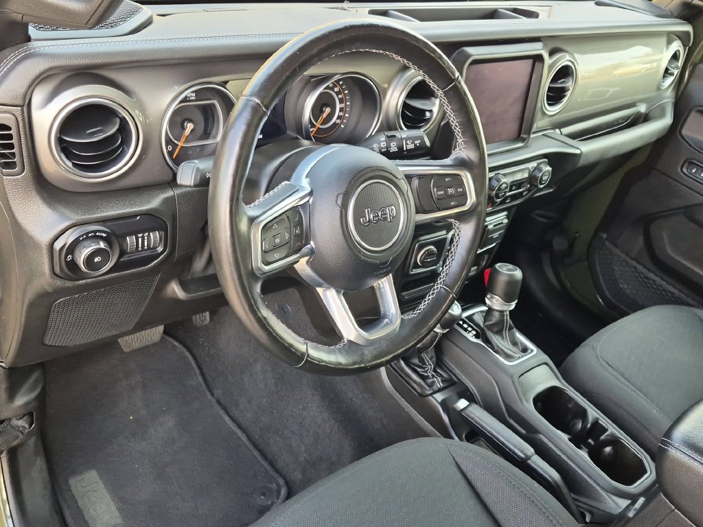 Used 2021 Jeep Wrangler Unlimited Sahara w/ Uconnect 4C Nav & Sound Group AWD/4WD image 12