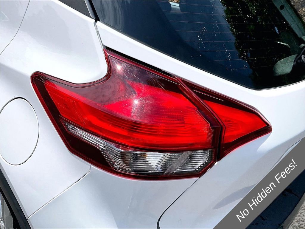 Used 2020 Nissan Kicks S FWD image 26