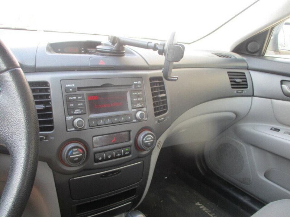Used 2009 Kia Optima EX image 38