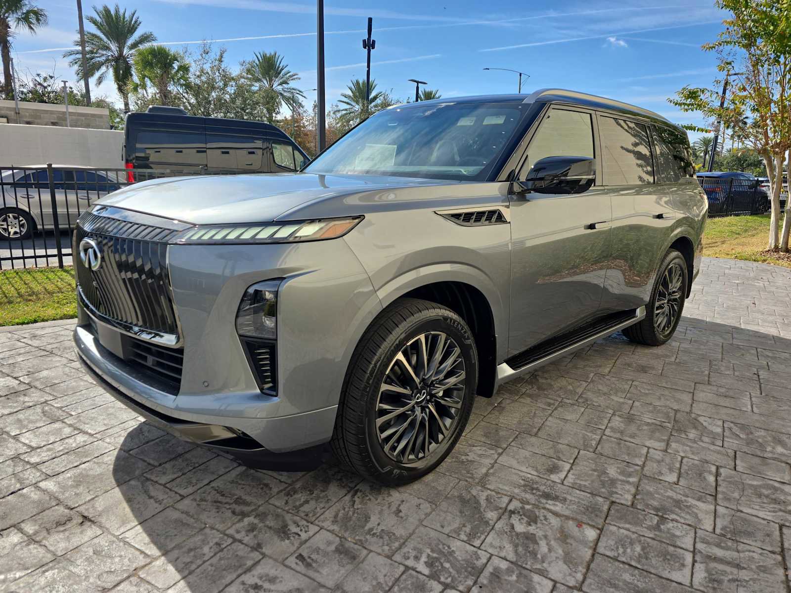 New 2026 INFINITI QX80 Autograph w/ Premium Cargo Package image 10