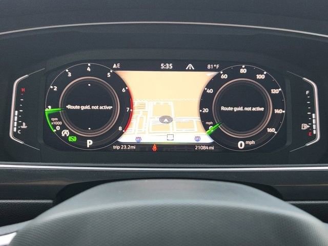 Used 2022 Volkswagen Tiguan SEL R-Line image 13