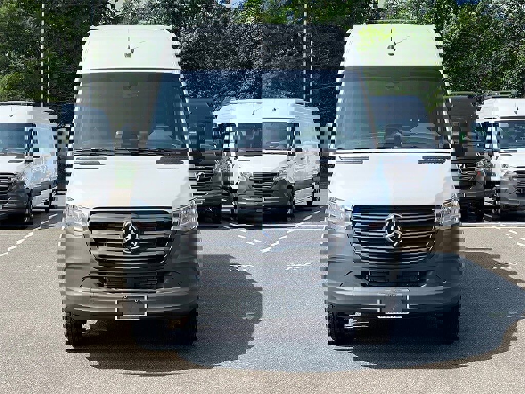 New 2025 Mercedes-Benz Sprinter 2500 image 6