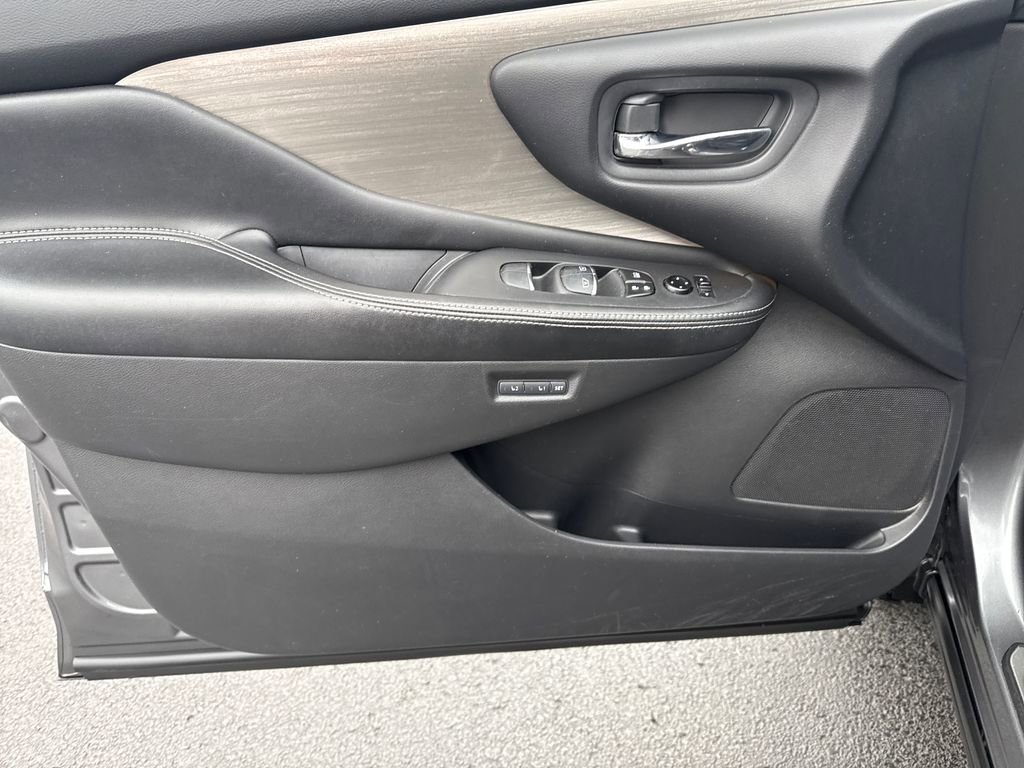 Used 2015 Nissan Murano SL w/ SL Technology Package image 12