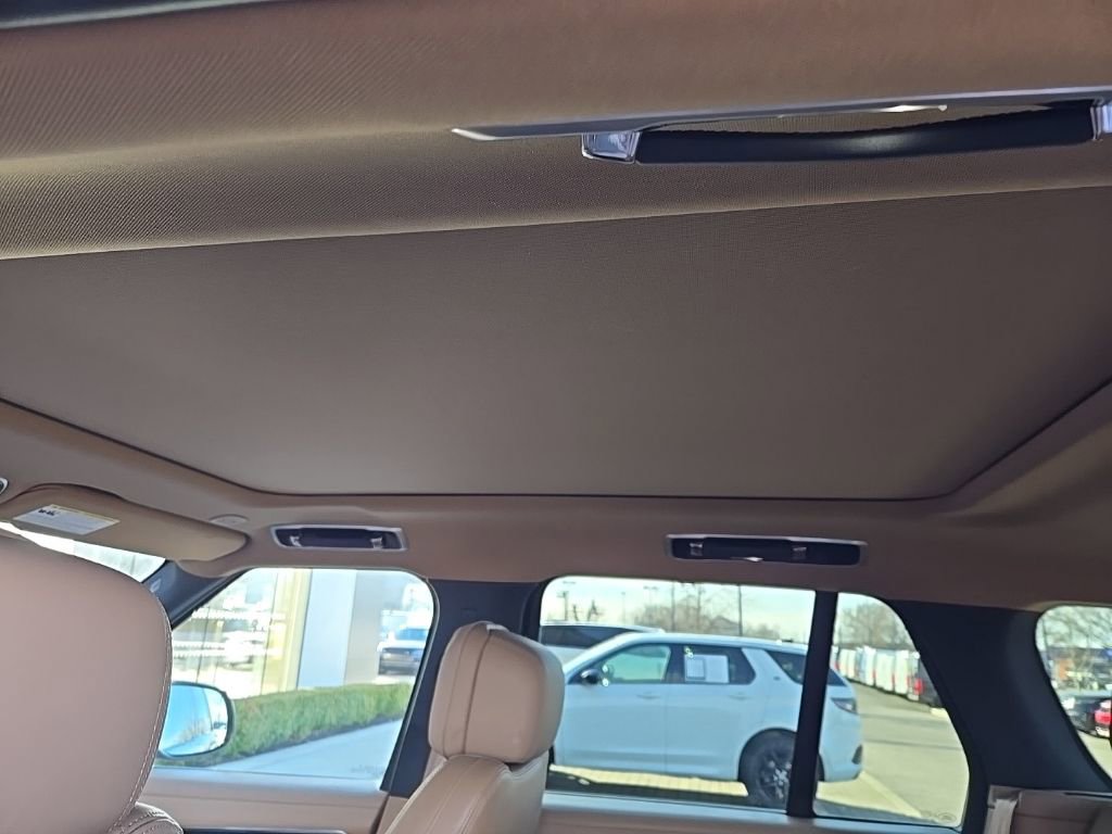 Certified 2023 Land Rover Range Rover SE image 15