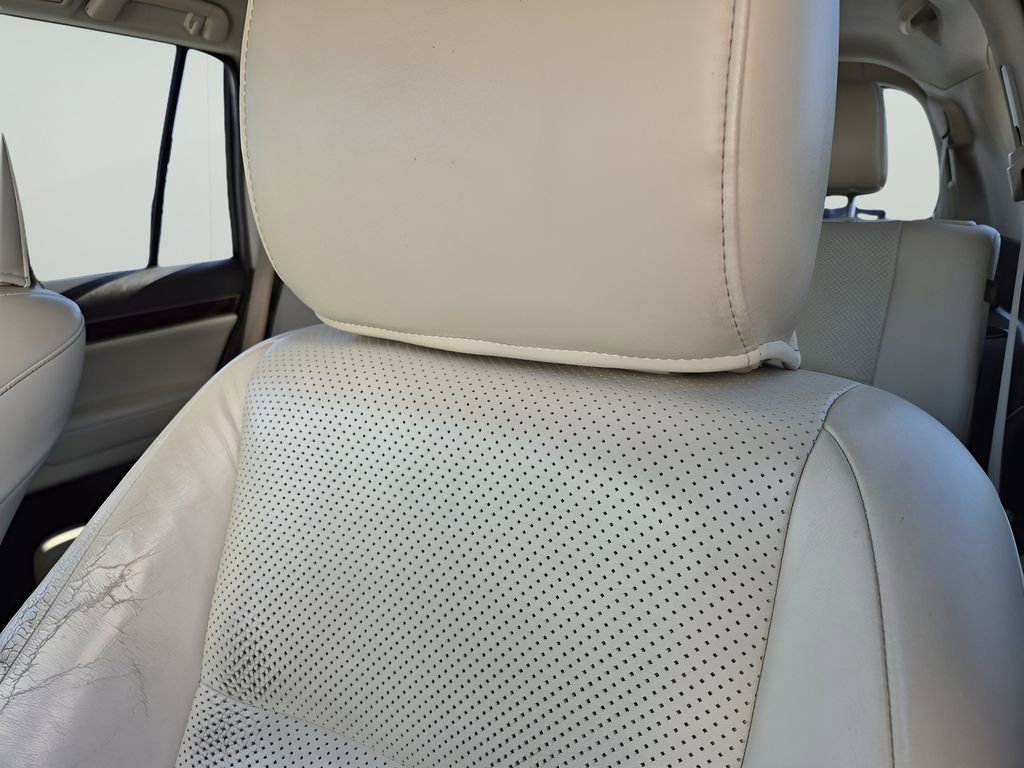 Used 2013 Lexus GX 460 w/ Comfort Plus Pkg image 18