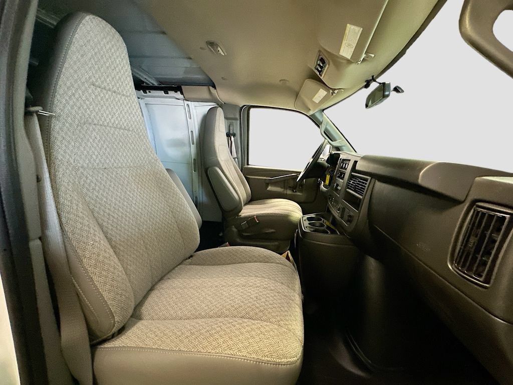 New 2025 Chevrolet Express 2500 Extended w/ Driver Convenience Package RWD image 25