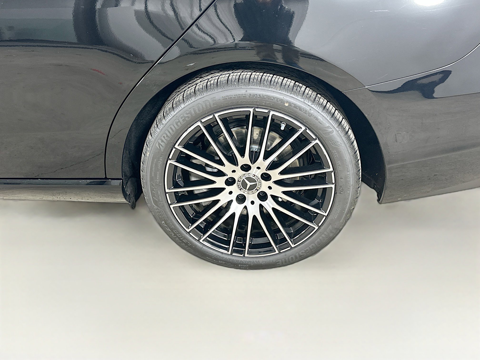 Certified 2025 Mercedes-Benz C 300 4MATIC Sedan image 40