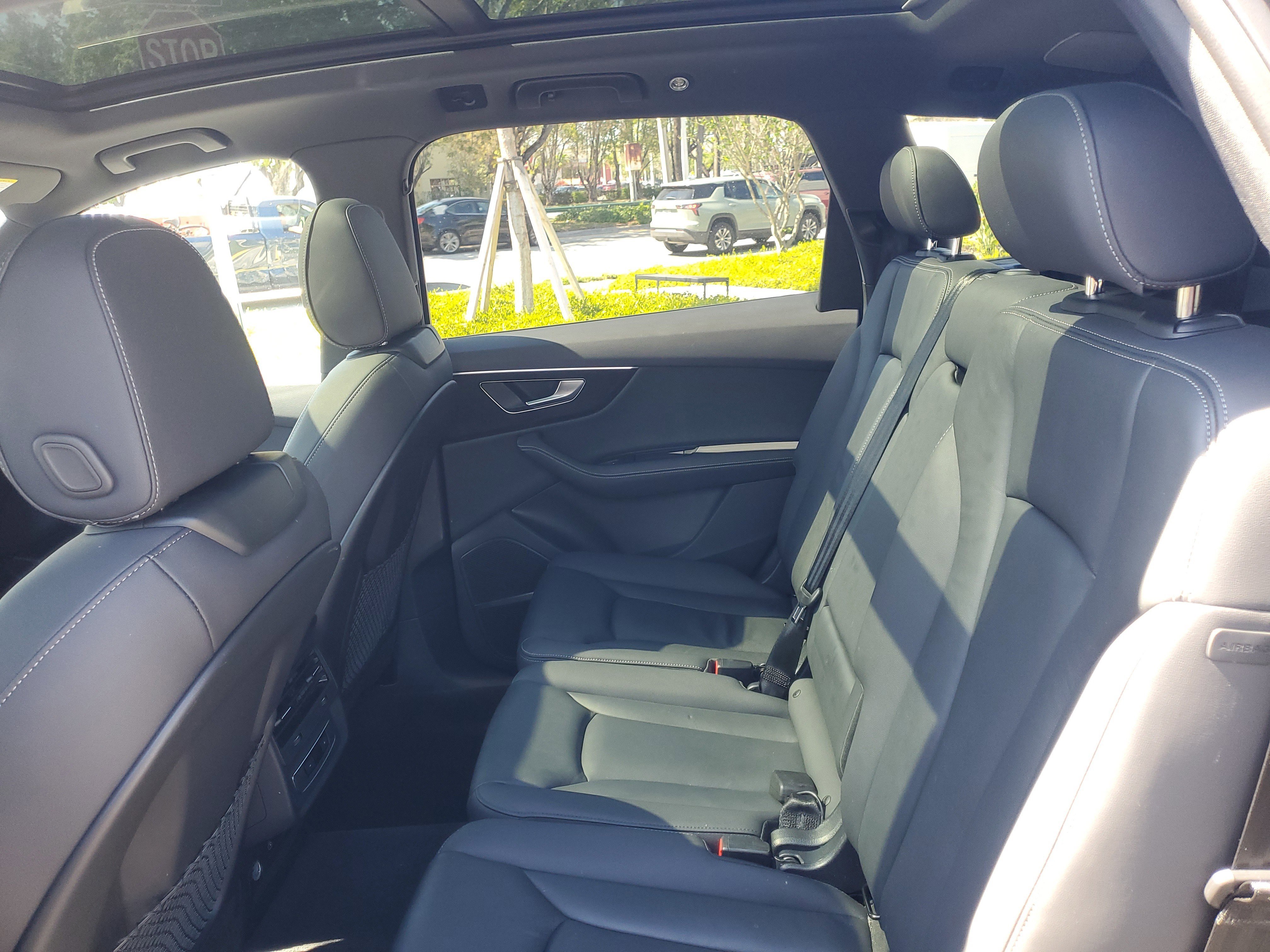 Used 2025 Audi Q7 3.0T Premium Plus AWD/4WD image 11