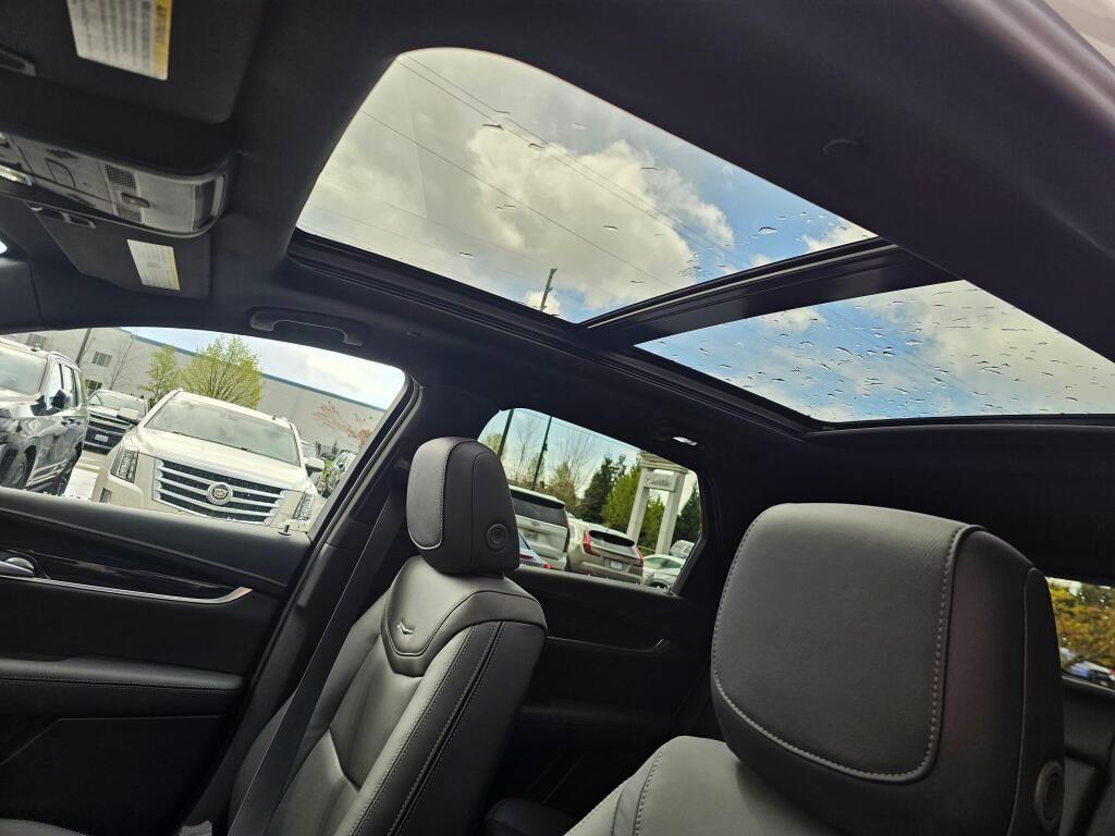 New 2026 Cadillac XT5 Premium Luxury w/ LPO, Floor Liner Package AWD/4WD image 27