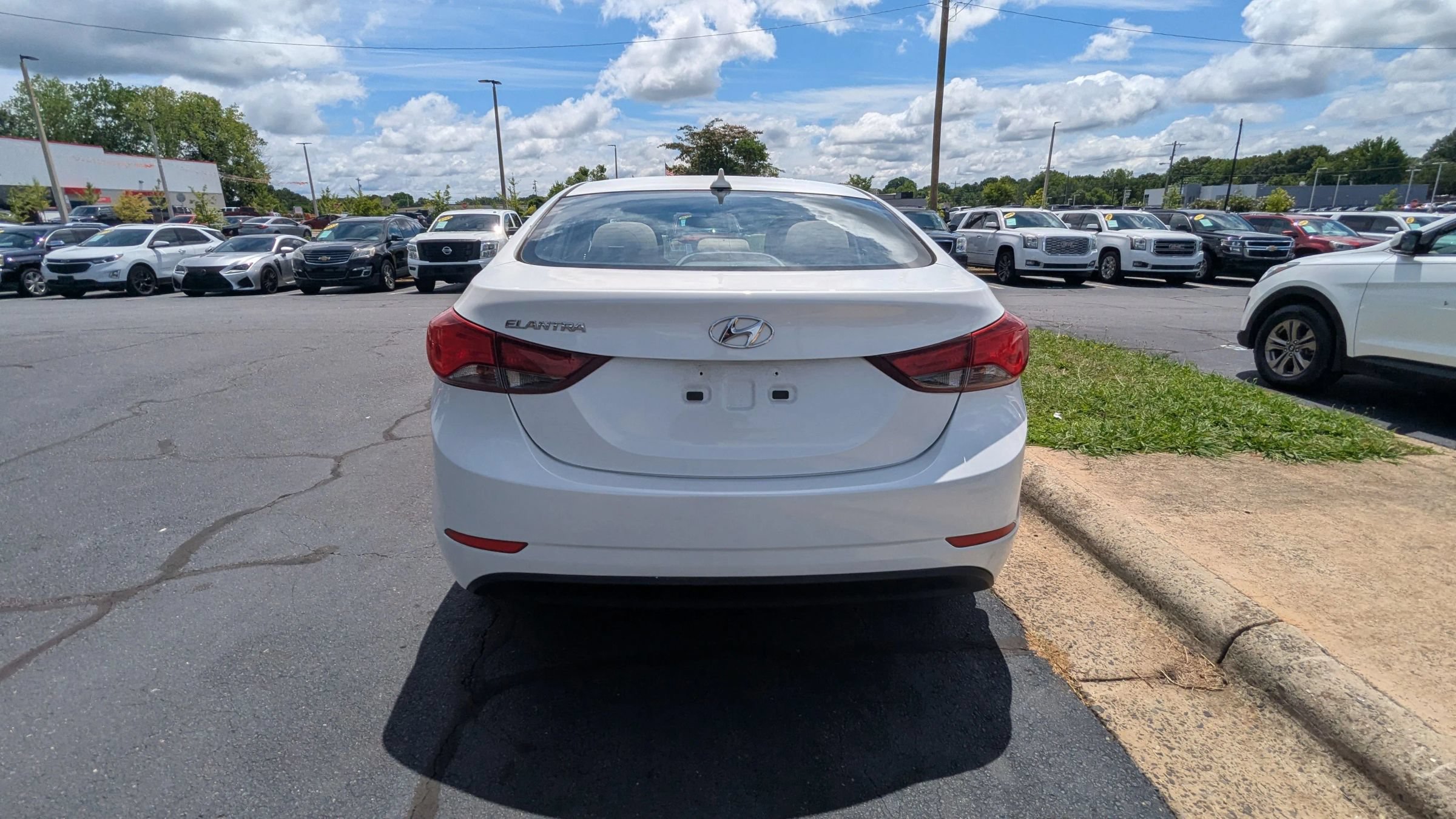 Used 2016 Hyundai Elantra SE FWD image 6