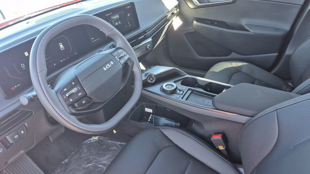 New 2025 Kia EV6 Wind image 10