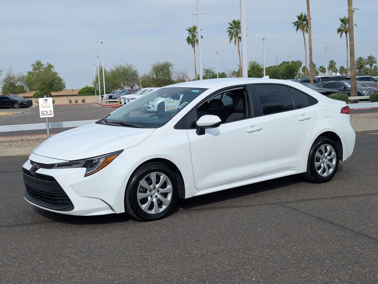 Used 2024 Toyota Corolla LE image 2