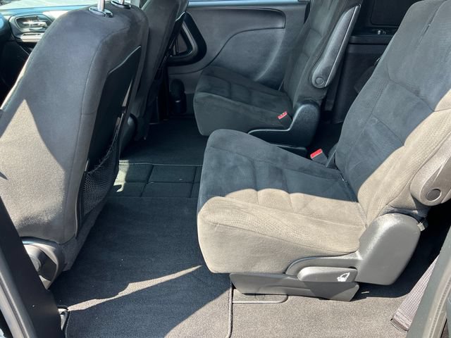 Used 2015 Dodge Grand Caravan SE w/ Quick Order Package 29E SE FWD image 23