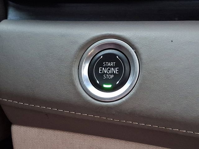 Used 2021 Cadillac Escalade ESV Premium Luxury Platinum image 26