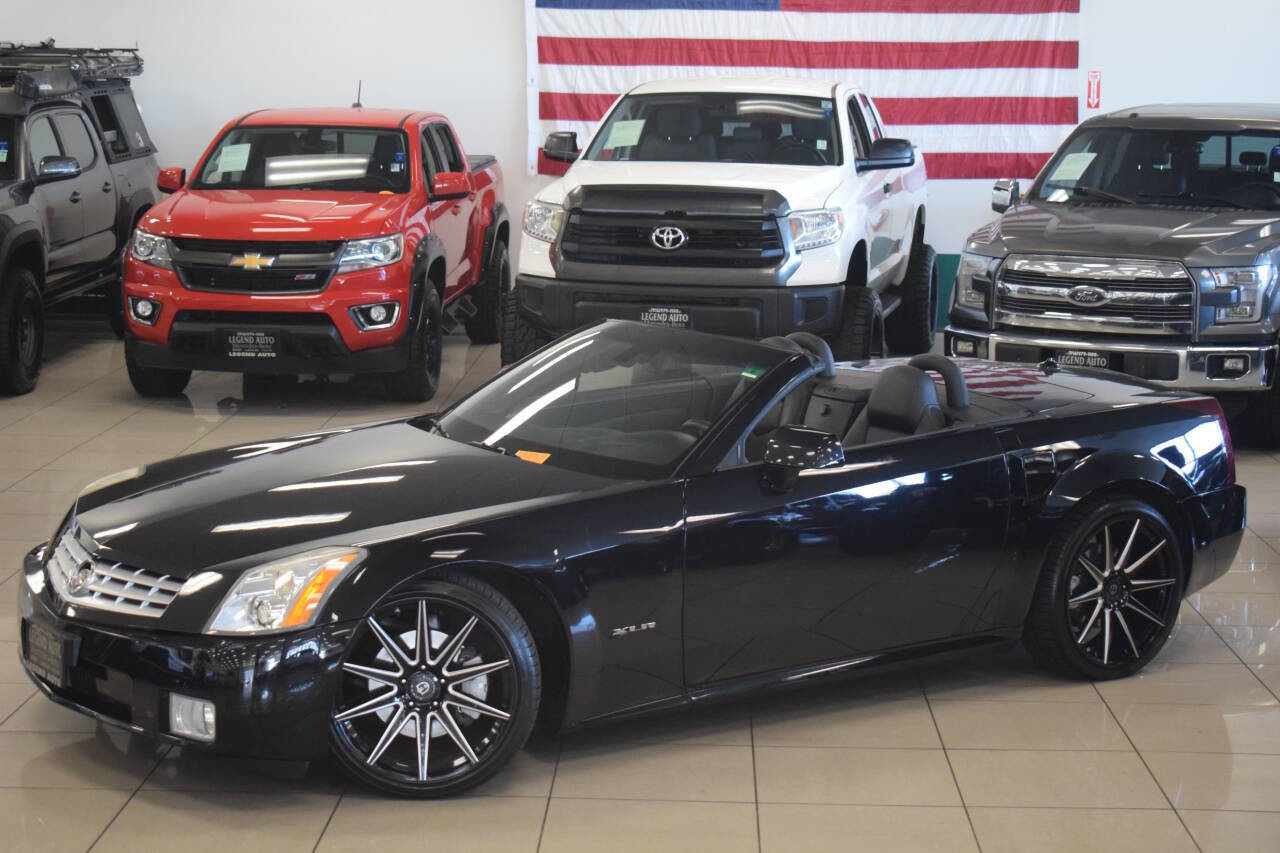 Used 2005 Cadillac XLR Base 2dr Roadster image 40