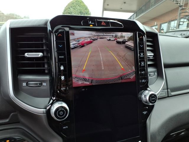 New 2026 RAM 1500 4x4 Crew Cab image 14