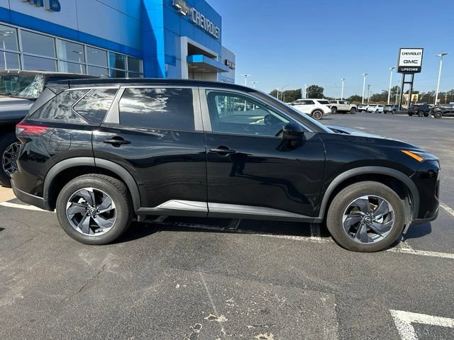 Used 2025 Nissan Rogue SV FWD image 7