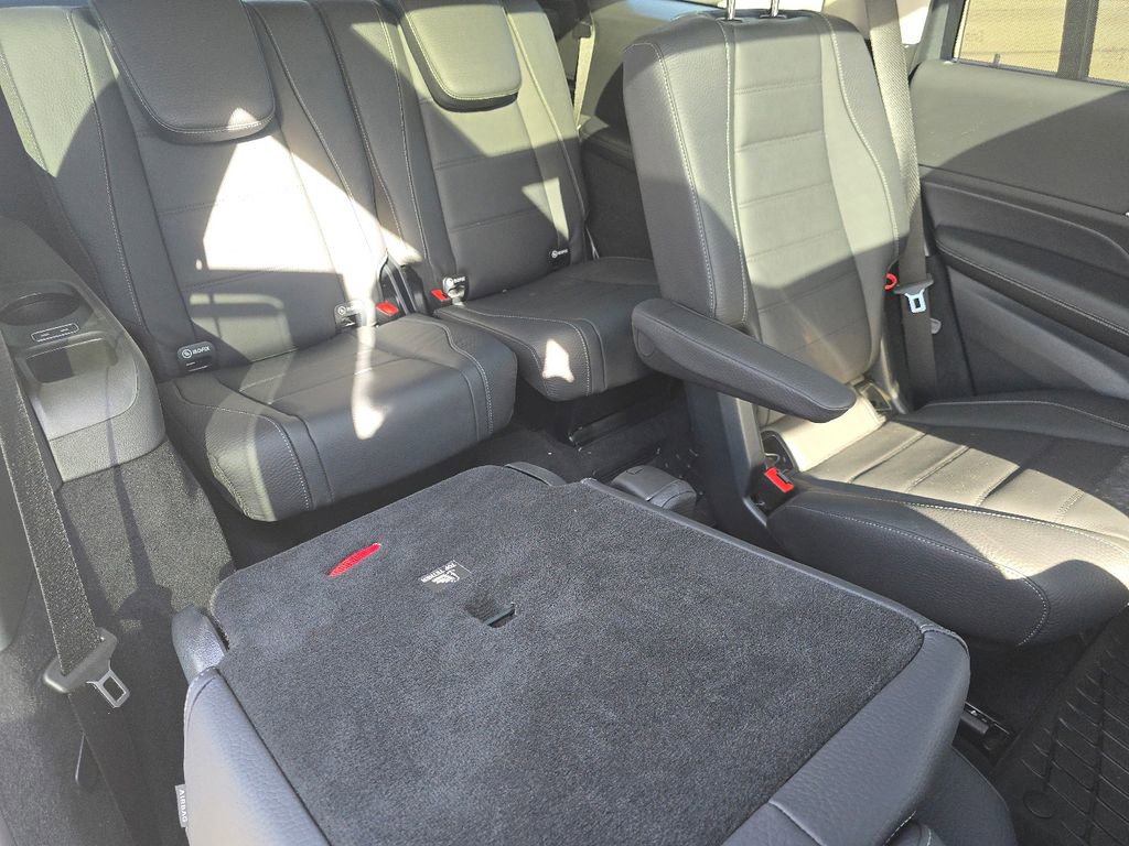Used 2026 Mercedes-Benz GLS 450 4MATIC image 22