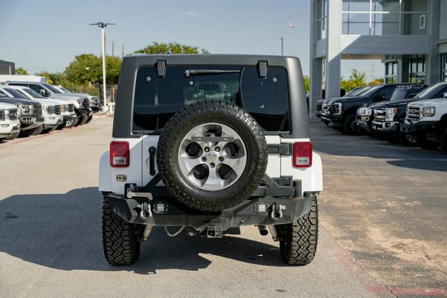 Used 2016 Jeep Wrangler Unlimited Sahara w/ Connectivity Group image 8