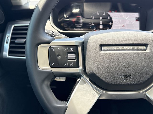 Used 2024 Land Rover Discovery S AWD/4WD image 15