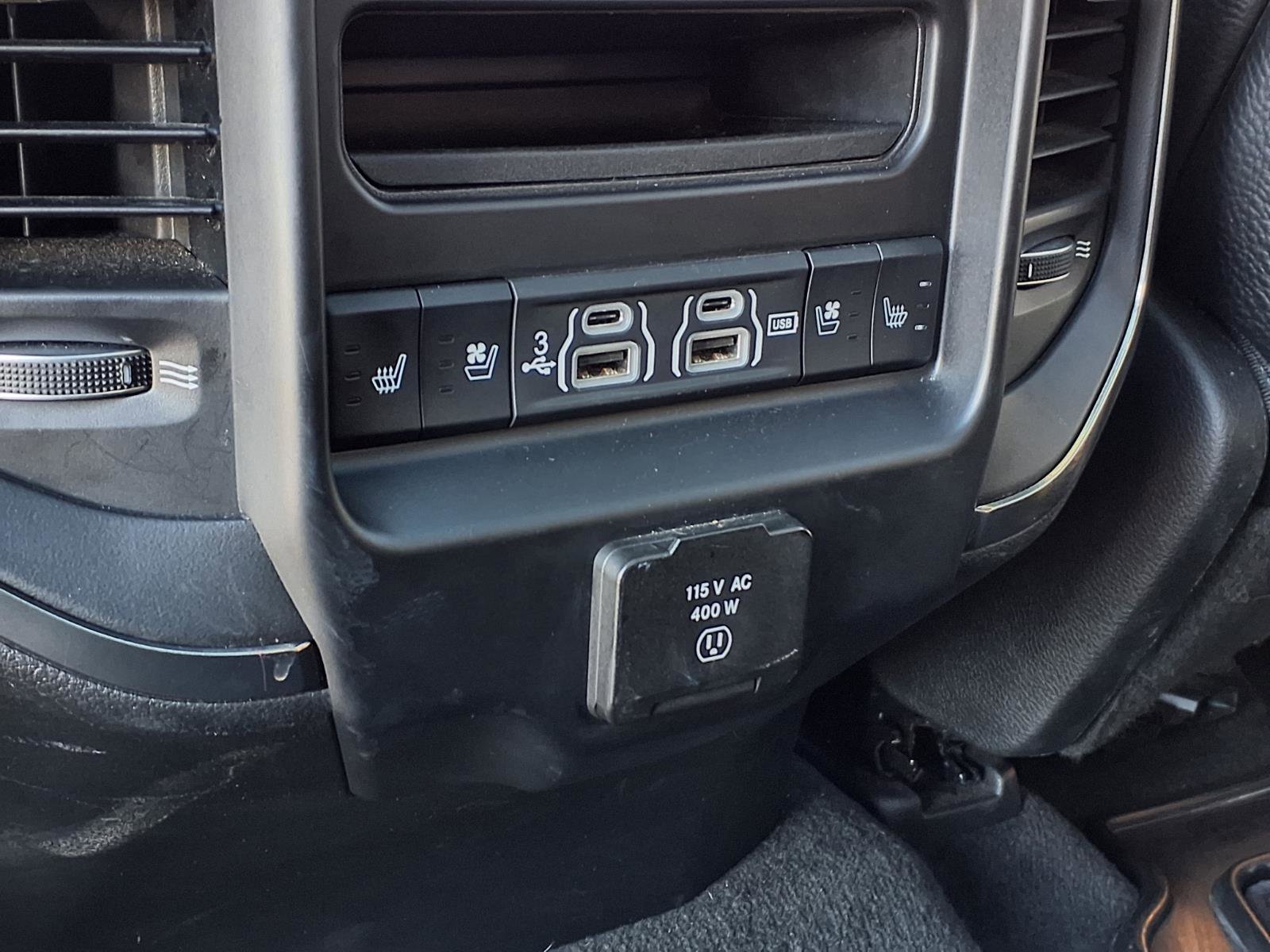 Used 2019 RAM 1500 Limited image 28