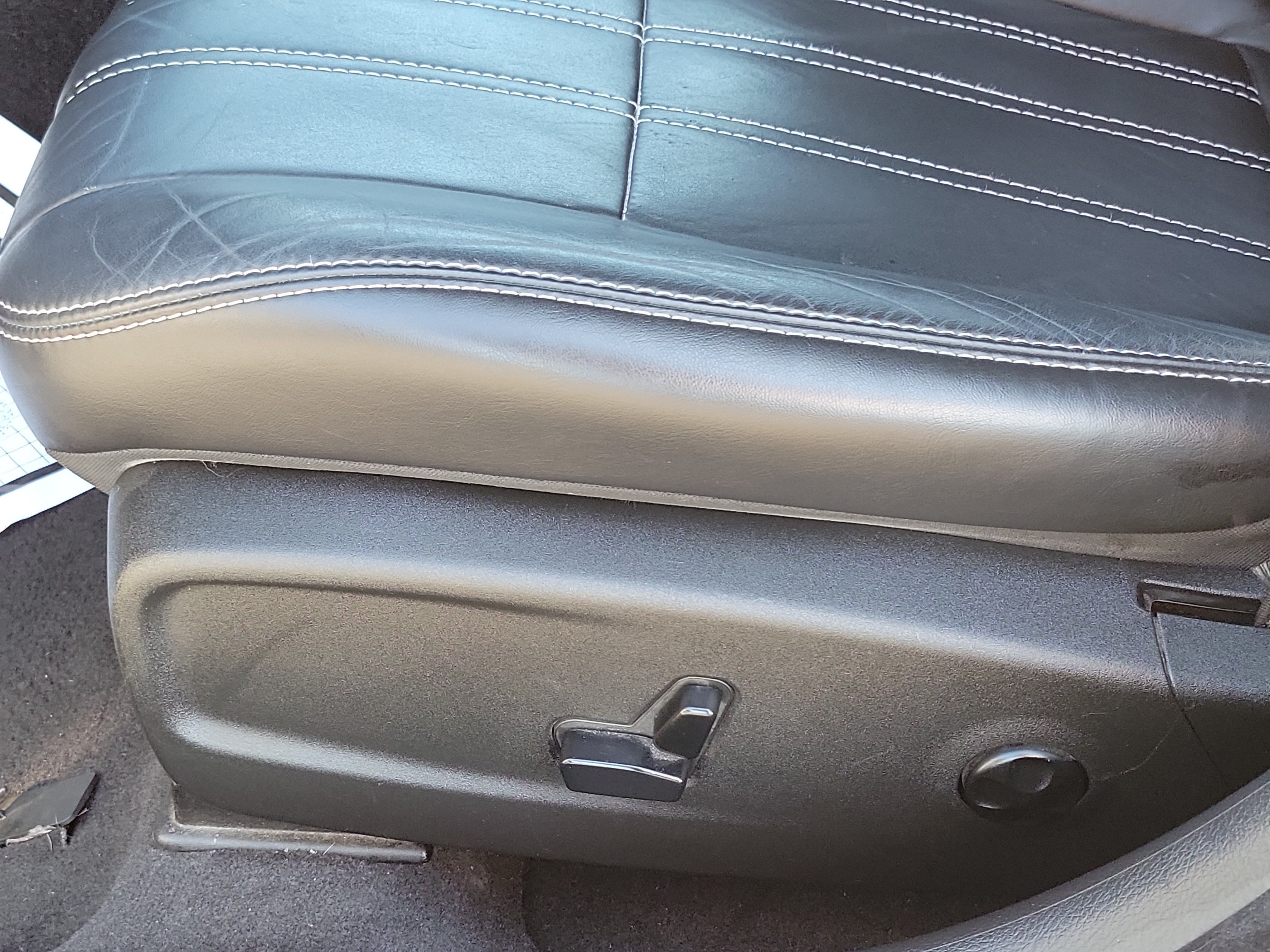 Used 2014 Chrysler 300 S RWD image 18