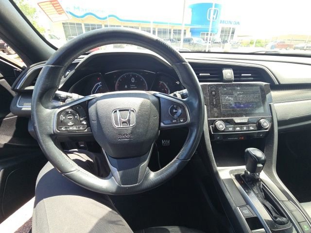Used 2018 Honda Civic Sport Touring image 4