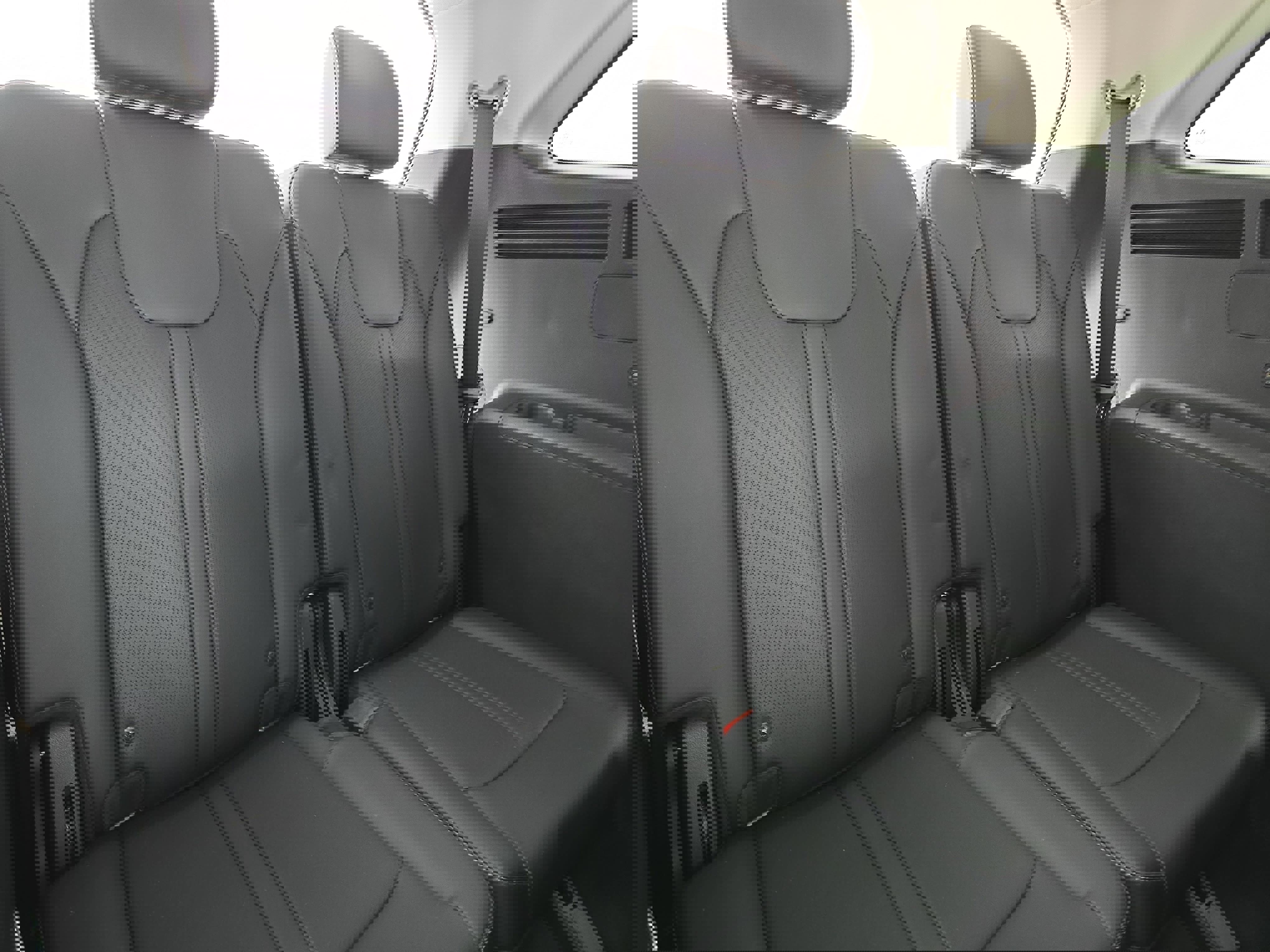 Used 2023 Kia Sorento S w/ Panoramic Sunroof Package image 12