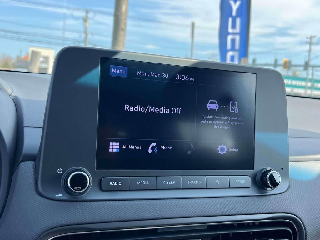 Used 2022 Hyundai Kona SEL w/ Convenience Package image 28