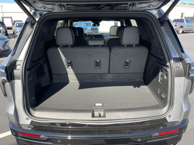 New 2026 Chevrolet Traverse RS image 7