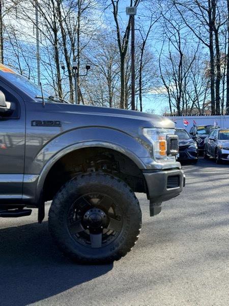 Used 2018 Ford F150 XLT w/ Equipment Group 302A Luxury image 3