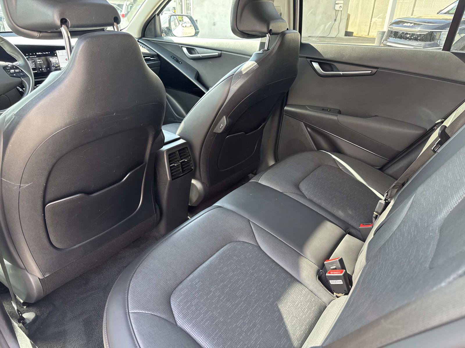 Used 2025 Kia Niro Wave image 10