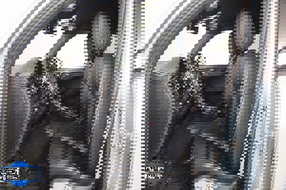 Used 2022 Porsche Macan image 11