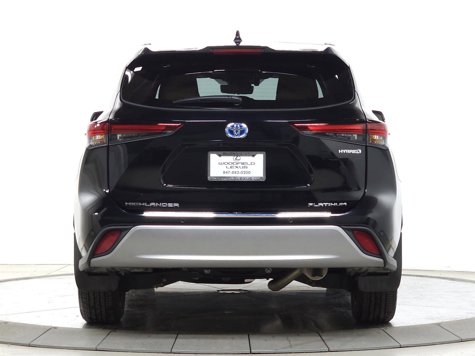 Used 2024 Toyota Highlander Platinum image 7