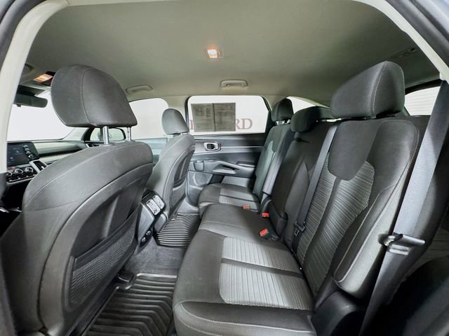 Used 2021 Kia Sorento LX image 27