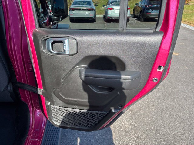 Used 2024 Jeep Wrangler Unlimited Sport AWD/4WD image 15