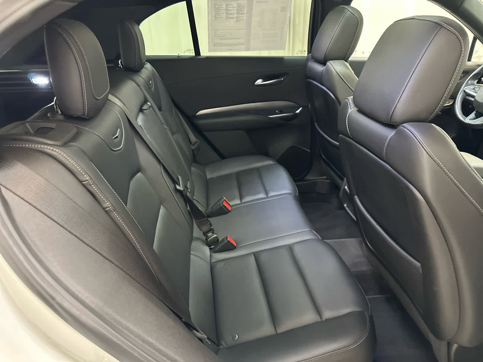 Used 2024 Cadillac XT4 Premium Luxury image 20