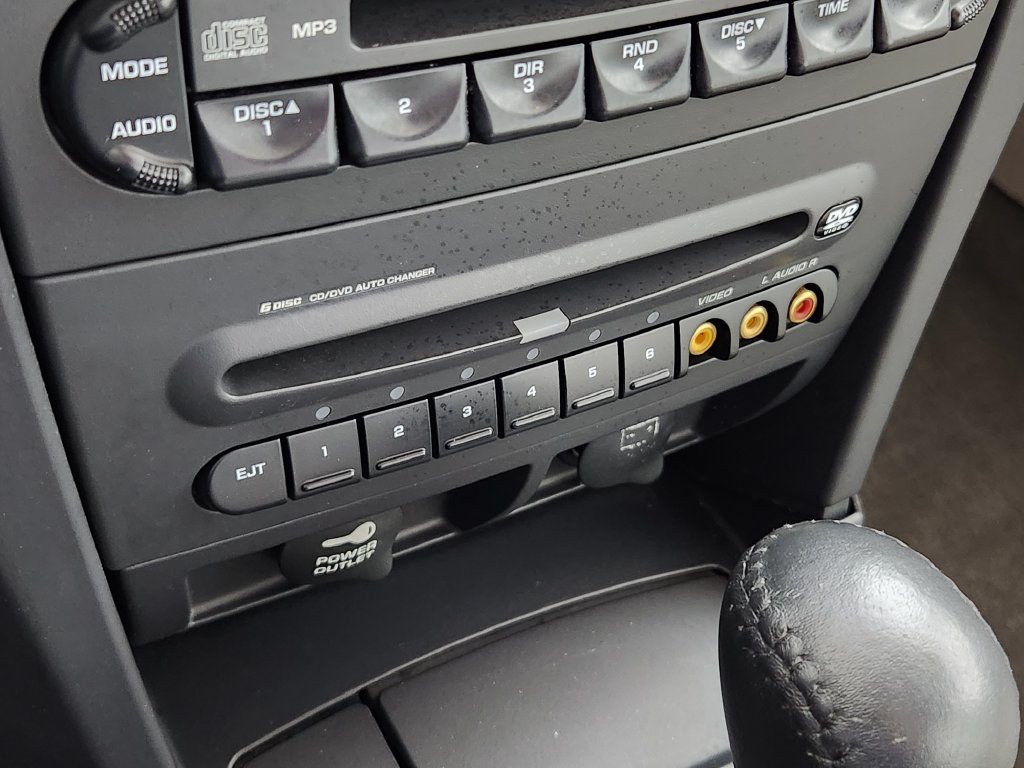 Used 2005 Chrysler Pacifica Touring AWD/4WD image 24