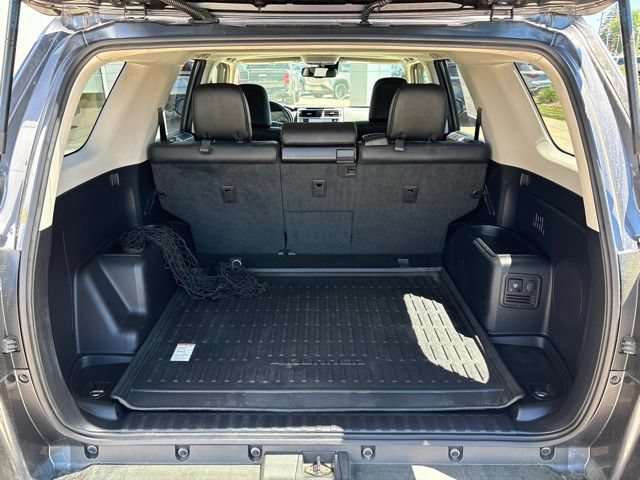 Used 2022 Toyota 4Runner Limited AWD/4WD image 28