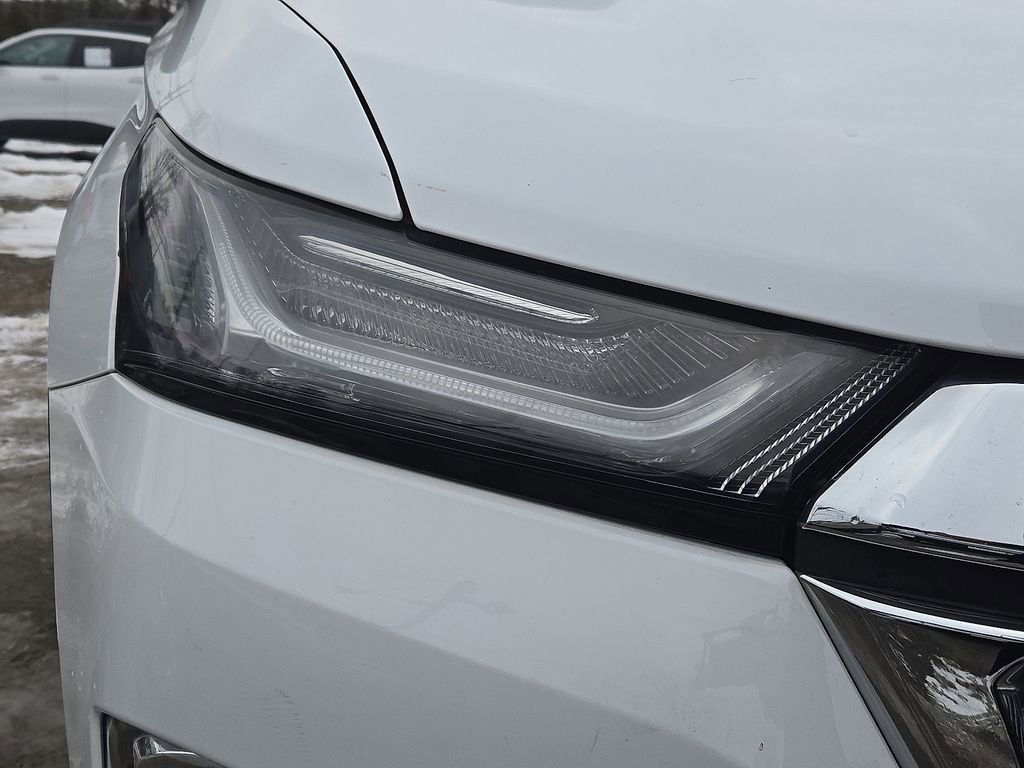 Used 2023 Chevrolet Traverse LT image 15