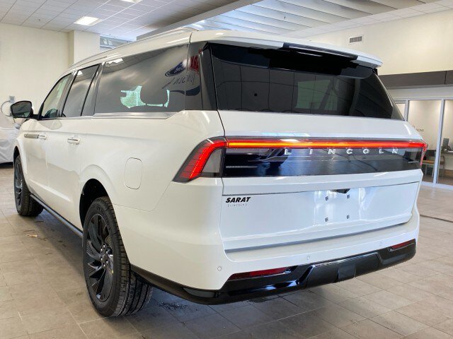 New 2026 Lincoln Navigator L Black Label AWD/4WD image 5